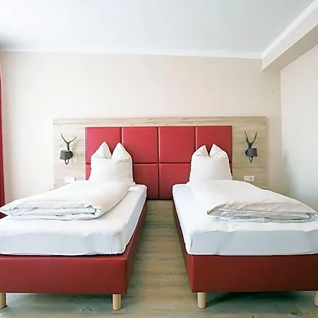 Hotel apartamentowy - Garni 3*