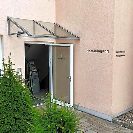 - Garni Hotel apartamentowy Altomünster