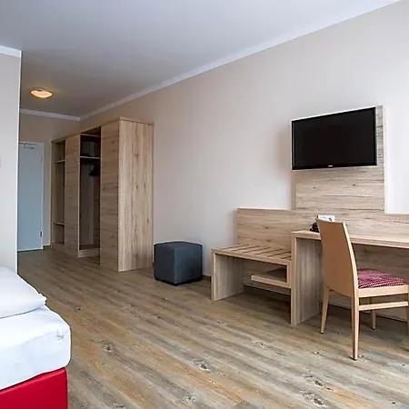 - Garni Hotel apartamentowy